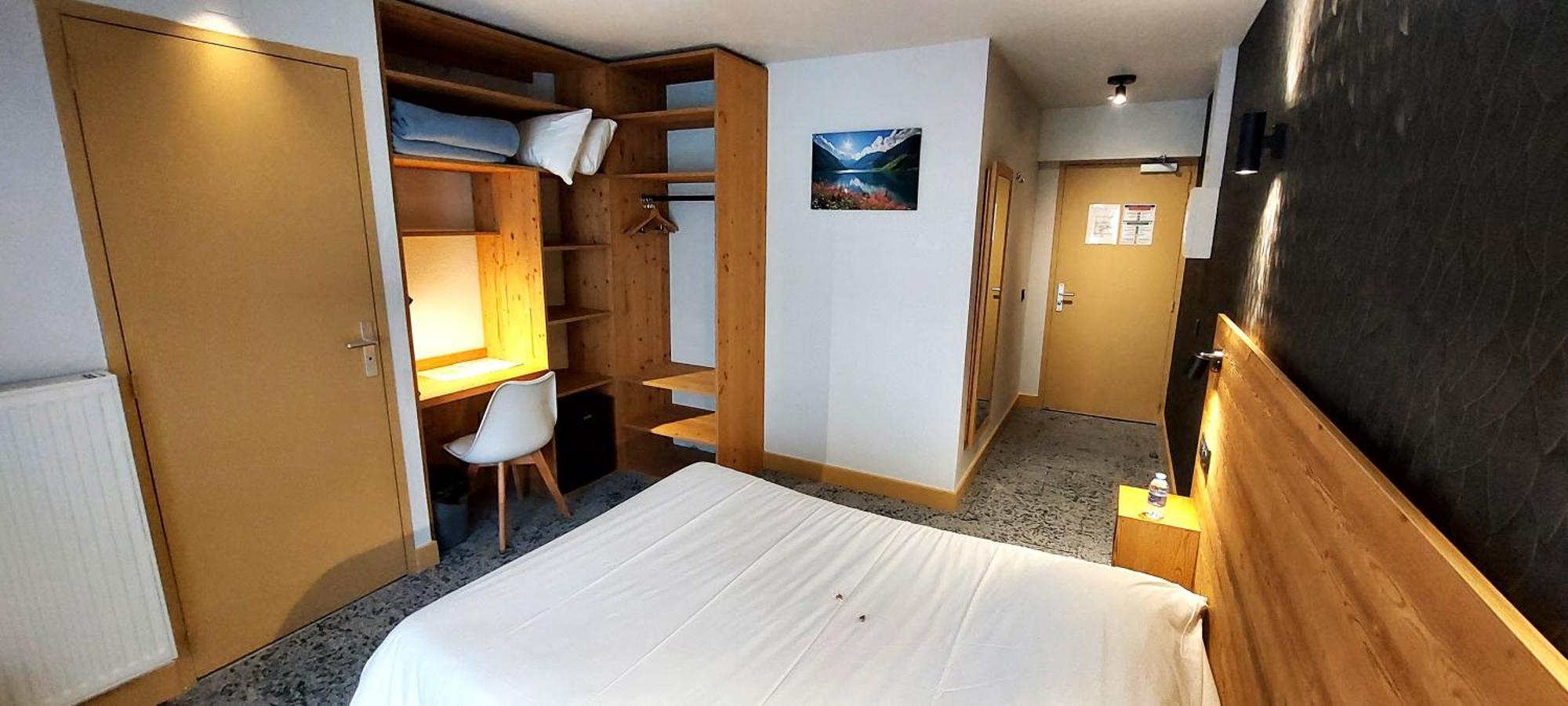 Hotel Les Bruyeres Alpe d'Huez Exteriör bild
