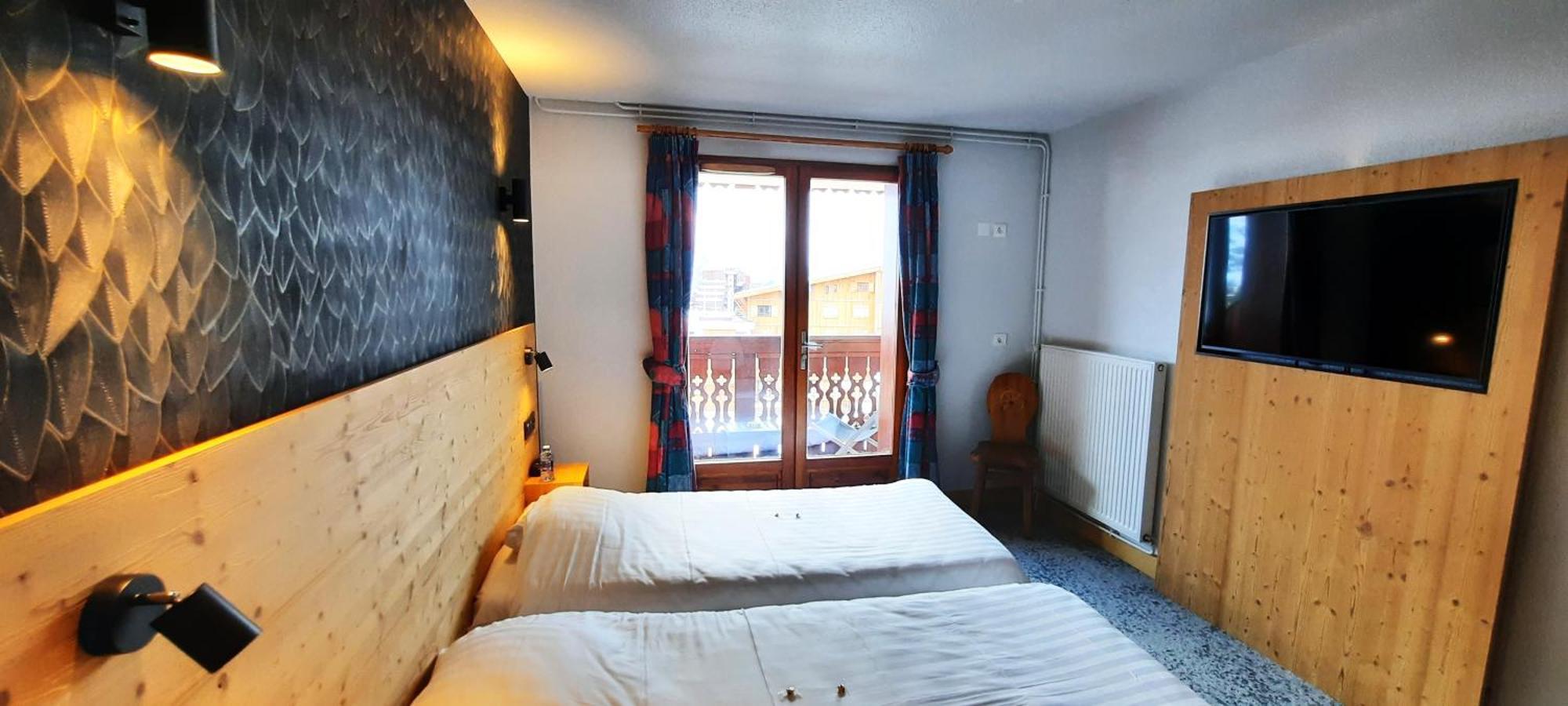 Hotel Les Bruyeres Alpe d'Huez Exteriör bild